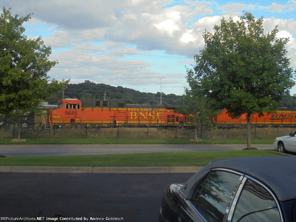 BNSF 5645